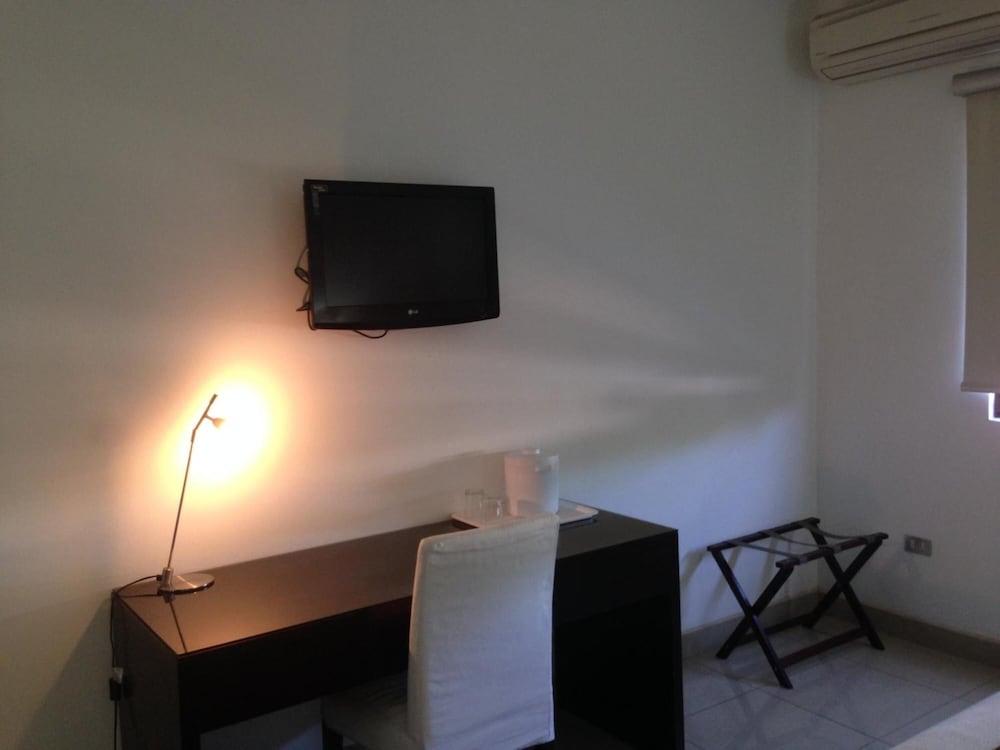 Hotel Brandts Los Robles De San Juan มานากัว ภายนอก รูปภาพ